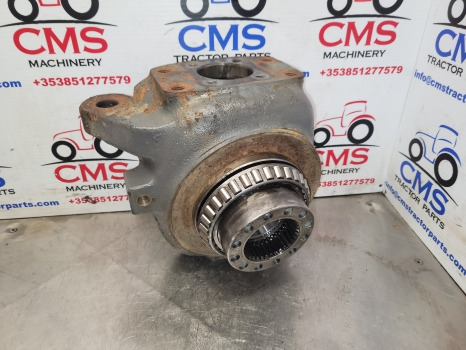Eje delantero Massey Ferguson 5450 Front Axle Swivel Housing Rhs 725.06.001.61, F334310020350: foto 1