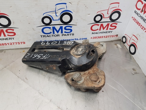 Massey Ferguson 5612, 5712, 5450 Mudguard Hub Bracket Assy Rhs 3909419m91 - Guardabarros: foto 3 Massey Ferguson 5612, 5712, 5450 Mudguard Hub Bracket Assy Rhs 3909419m91 - Guardabarros: foto 3