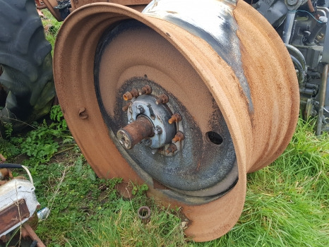 Massey Ferguson 7719s, 7719, 7720, 7620, 7619 Rear Wheel Rim 20x42 4355999m92 - Llanta para Maquinaria agrícola: foto 3 Massey Ferguson 7719s, 7719, 7720, 7620, 7619 Rear Wheel Rim 20x42 4355999m92 - Llanta para Maquinaria agrícola: foto 3