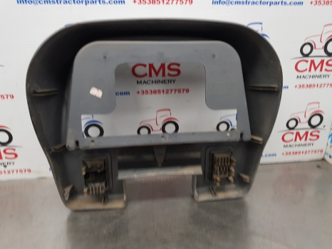 New Holland 6635, T4, Tl, 94 Fiat , Cab Dashboard Panel 82004208 - Cabina e interior: foto 5 New Holland 6635, T4, Tl, 94 Fiat , Cab Dashboard Panel 82004208 - Cabina e interior: foto 5