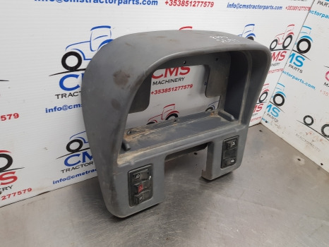 New Holland 6635, T4, Tl, 94 Fiat , Cab Dashboard Panel 82004208 - Cabina e interior: foto 2 New Holland 6635, T4, Tl, 94 Fiat , Cab Dashboard Panel 82004208 - Cabina e interior: foto 2