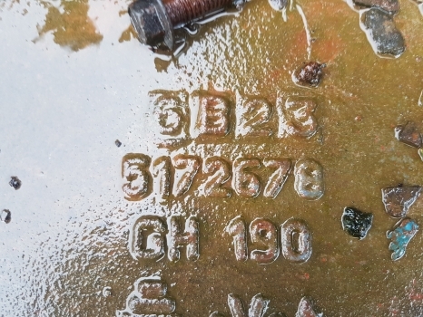 New Holland 8360, 8260, 8560, Fiat 4wd Front Axle Support 5172678, 82015150 - Eje delantero para Tractor: foto 3 New Holland 8360, 8260, 8560, Fiat 4wd Front Axle Support 5172678, 82015150 - Eje delantero para Tractor: foto 3