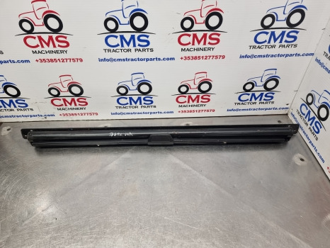 New Holland Case Maxxum, Puma, T6, T7 T7.200 Sun Curtain 82028310, 48017224 - Cabina e interior: foto 1 New Holland Case Maxxum, Puma, T6, T7 T7.200 Sun Curtain 82028310, 48017224 - Cabina e interior: foto 1