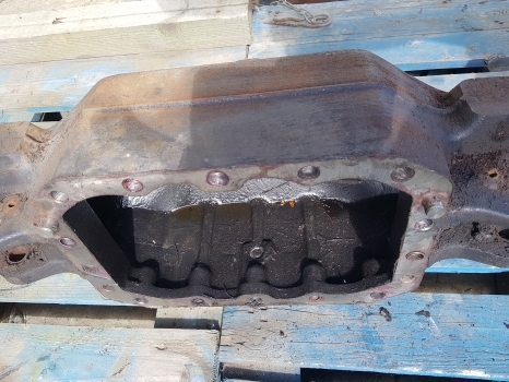 New Holland Case T6, T6000,  Maxxum 145 Front Axle Housing 87555903, 87633190 - Eje delantero para Tractor: foto 4 New Holland Case T6, T6000,  Maxxum 145 Front Axle Housing 87555903, 87633190 - Eje delantero para Tractor: foto 4