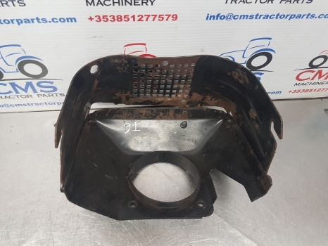 New Holland Case T6, T7, Tm Pto Guard Protective Cover 82024034, 84568331 - Carrocería y exterior para Maquinaria agrícola: foto 5 New Holland Case T6, T7, Tm Pto Guard Protective Cover 82024034, 84568331 - Carrocería y exterior para Maquinaria agrícola: foto 5