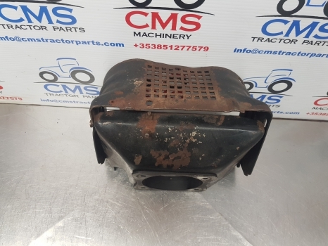 New Holland Case T6, T7, Tm Pto Guard Protective Cover 82024034, 84568331 - Carrocería y exterior para Maquinaria agrícola: foto 3 New Holland Case T6, T7, Tm Pto Guard Protective Cover 82024034, 84568331 - Carrocería y exterior para Maquinaria agrícola: foto 3