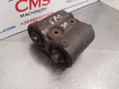 New Holland Case Tm, Mxm Tm140 Transmission Control Valve Body 5169152 - Transmisión: foto 3 New Holland Case Tm, Mxm Tm140 Transmission Control Valve Body 5169152 - Transmisión: foto 3