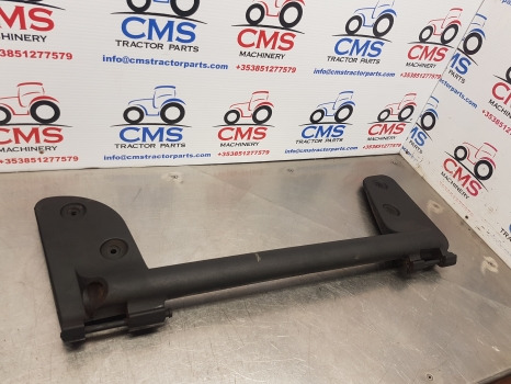 New Holland Case Ts115a,t6.180 T6, Mxu, T6.180 Door Hinge Rhs 87301647, 82028178 - Puerta y piezas: foto 2 New Holland Case Ts115a,t6.180 T6, Mxu, T6.180 Door Hinge Rhs 87301647, 82028178 - Puerta y piezas: foto 2