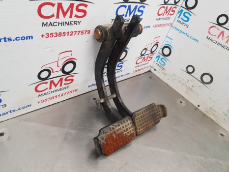 New Holland Fiat 6635, 35, Tl, L, 60, M Series Brake Pedals Complete 82001585 - Piezas de freno para Maquinaria agrícola: foto 3 New Holland Fiat 6635, 35, Tl, L, 60, M Series Brake Pedals Complete 82001585 - Piezas de freno para Maquinaria agrícola: foto 3