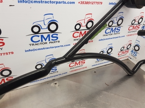 New Holland T4, T5 Series T5.95, 85, 120 Cab Door Frame Rhs 84513786 - Puerta y piezas para Tractor: foto 3 New Holland T4, T5 Series T5.95, 85, 120 Cab Door Frame Rhs 84513786 - Puerta y piezas para Tractor: foto 3