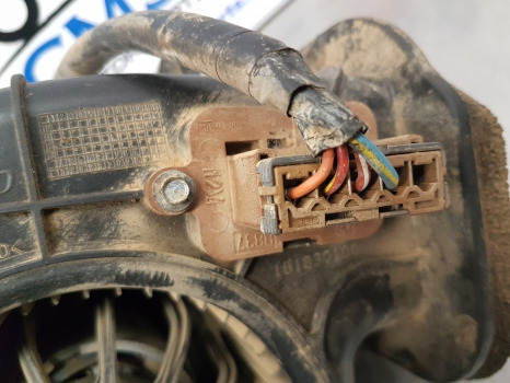 New Holland T5.95, T4.75, T4.85, T4.95 Blower Motor Fan 84221391, 84582225 - Ventilador: foto 4 New Holland T5.95, T4.75, T4.85, T4.95 Blower Motor Fan 84221391, 84582225 - Ventilador: foto 4