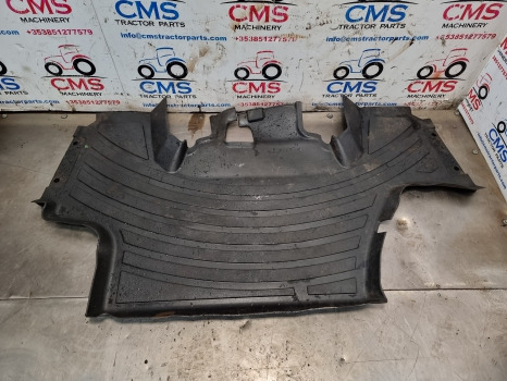 New Holland T5.95, T5, Case Farmall Series, Cab Floor Mat 84549405, 47380803 - Cabina e interior: foto 1 New Holland T5.95, T5, Case Farmall Series, Cab Floor Mat 84549405, 47380803 - Cabina e interior: foto 1