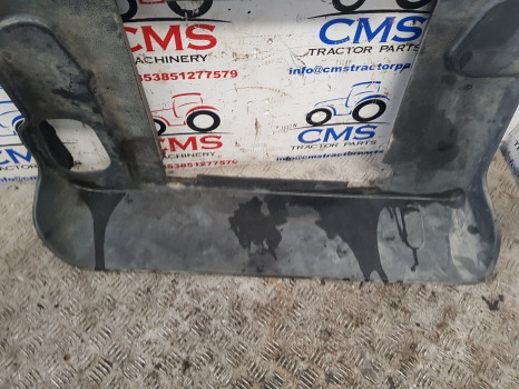 New Holland T6, T7, T6000 T7.200 Cab Floor Mat Rear 84227925 - Cabina e interior: foto 2 New Holland T6, T7, T6000 T7.200 Cab Floor Mat Rear 84227925 - Cabina e interior: foto 2