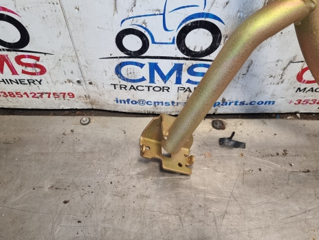 New Holland T7000, T5, T6, Mxu, Puma, Door Handle Rhs 87303632, 82031965 - Puerta y piezas: foto 4 New Holland T7000, T5, T6, Mxu, Puma, Door Handle Rhs 87303632, 82031965 - Puerta y piezas: foto 4