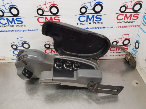 New Holland T7030, T7000, T7, T6, Armrest Assy, Eletronic Unit Control 82032897 - Unidad de control: foto 1 New Holland T7030, T7000, T7, T6, Armrest Assy, Eletronic Unit Control 82032897 - Unidad de control: foto 1