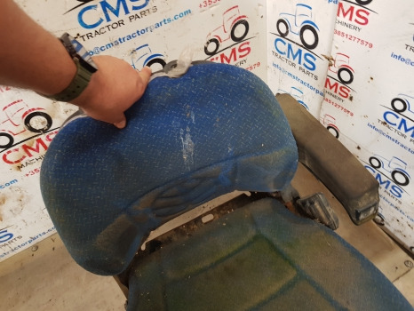 New Holland T7030, T7000, T7040, T7050, Driver Seat Assy Parts Only 87646744 - Asiento para Maquinaria agrícola: foto 4 New Holland T7030, T7000, T7040, T7050, Driver Seat Assy Parts Only 87646744 - Asiento para Maquinaria agrícola: foto 4