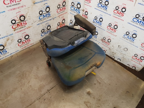 New Holland T7030, T7000, T7040, T7050, Driver Seat Assy Parts Only 87646744 - Asiento para Maquinaria agrícola: foto 2 New Holland T7030, T7000, T7040, T7050, Driver Seat Assy Parts Only 87646744 - Asiento para Maquinaria agrícola: foto 2
