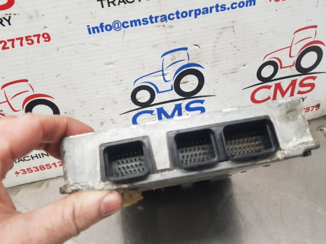 New Holland T7040 Puma Transmission Control Ecu 87570283, 84225066, 84479299 - Unidad de control: foto 4 New Holland T7040 Puma Transmission Control Ecu 87570283, 84225066, 84479299 - Unidad de control: foto 4