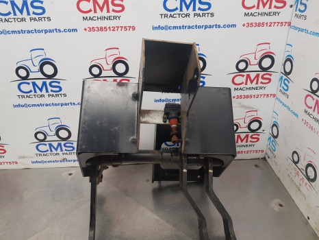 New Holland T7040, Tsa, T7000, Brake, Clutch Pedal Kit 87547108, 87547109 - Piezas de freno para Maquinaria agrícola: foto 4 New Holland T7040, Tsa, T7000, Brake, Clutch Pedal Kit 87547108, 87547109 - Piezas de freno para Maquinaria agrícola: foto 4