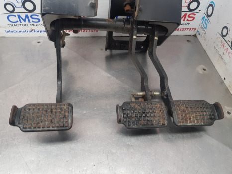 New Holland T7040, Tsa, T7000, Brake, Clutch Pedal Kit 87547108, 87547109 - Piezas de freno para Maquinaria agrícola: foto 3 New Holland T7040, Tsa, T7000, Brake, Clutch Pedal Kit 87547108, 87547109 - Piezas de freno para Maquinaria agrícola: foto 3
