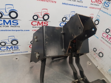 New Holland T7040, Tsa, T7000, Brake, Clutch Pedal Kit 87547108, 87547109 - Piezas de freno para Maquinaria agrícola: foto 2 New Holland T7040, Tsa, T7000, Brake, Clutch Pedal Kit 87547108, 87547109 - Piezas de freno para Maquinaria agrícola: foto 2