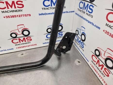 New Holland Td5000, Tdd, Ts6, Ts6000 Cab Door Frame Rhs 87620242 - Puerta y piezas: foto 3 New Holland Td5000, Tdd, Ts6, Ts6000 Cab Door Frame Rhs 87620242 - Puerta y piezas: foto 3