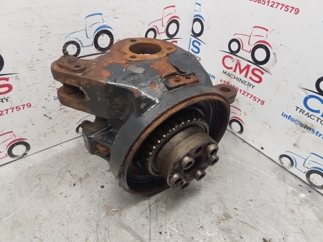 New Holland Tl, Tla 80, 90, 100 Front Axle Swivel Housing Rhs 5181313, 44913625 - Eje delantero para Tractor: foto 2 New Holland Tl, Tla 80, 90, 100 Front Axle Swivel Housing Rhs 5181313, 44913625 - Eje delantero para Tractor: foto 2