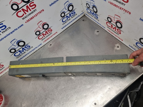 New Holland Tm Series Tm150, Tm130, Tm140, Tm155 Cab Interior Panel Rhs 82017218 - Cabina e interior: foto 5 New Holland Tm Series Tm150, Tm130, Tm140, Tm155 Cab Interior Panel Rhs 82017218 - Cabina e interior: foto 5