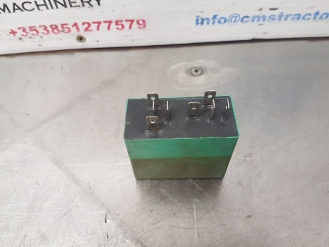 New Holland Tm140, 120, 130 Case Mxm120, 130, 140 Relay Module 82006159 - Relé para Tractor: foto 4 New Holland Tm140, 120, 130 Case Mxm120, 130, 140 Relay Module 82006159 - Relé para Tractor: foto 4