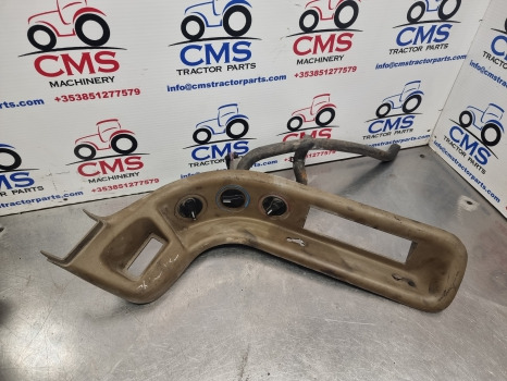 New Holland Ts115, Tm115, Tm125, Ts90 Air Conditioning Panel 82011639, 82034494 - Cabina e interior: foto 1 New Holland Ts115, Tm115, Tm125, Ts90 Air Conditioning Panel 82011639, 82034494 - Cabina e interior: foto 1