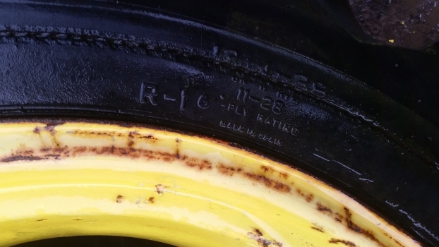 Old Stock Old Stock Wheel Disc R16 3a010 - Llanta para Tractor: foto 2 Old Stock Old Stock Wheel Disc R16 3a010 - Llanta para Tractor: foto 2