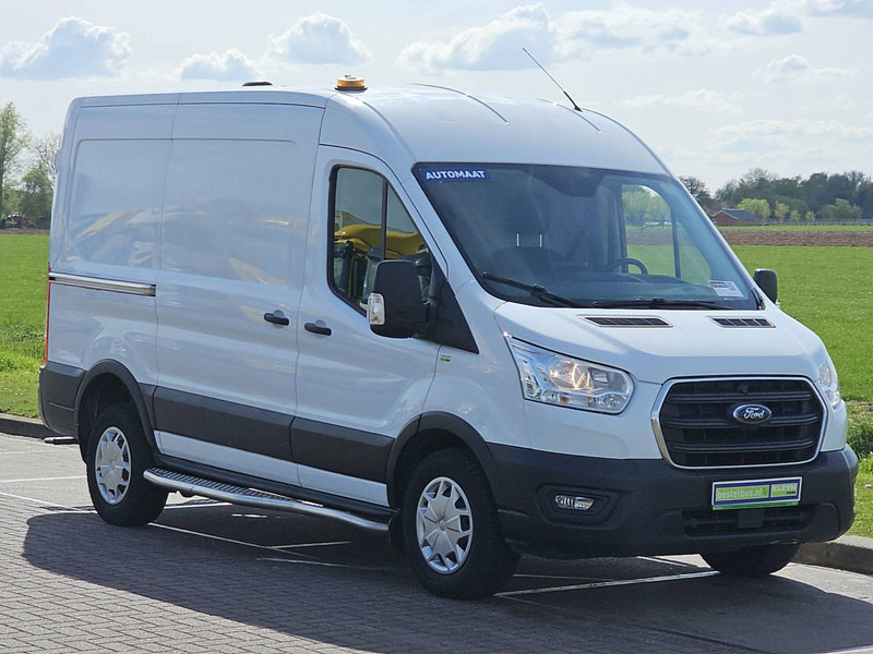 Ford Transit 2.0 TDCI 170 AUT. L2H2 - Furgón: foto 4 Ford Transit 2.0 TDCI 170 AUT. L2H2 - Furgón: foto 4