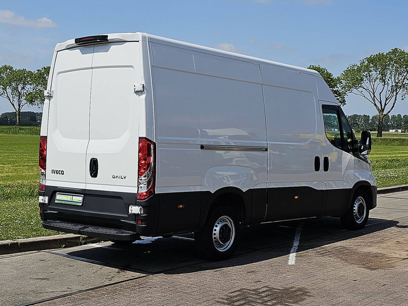 Iveco Daily 35S14 HI- MATIC L2H2 LED - Furgón: foto 3 Iveco Daily 35S14 HI- MATIC L2H2 LED - Furgón: foto 3