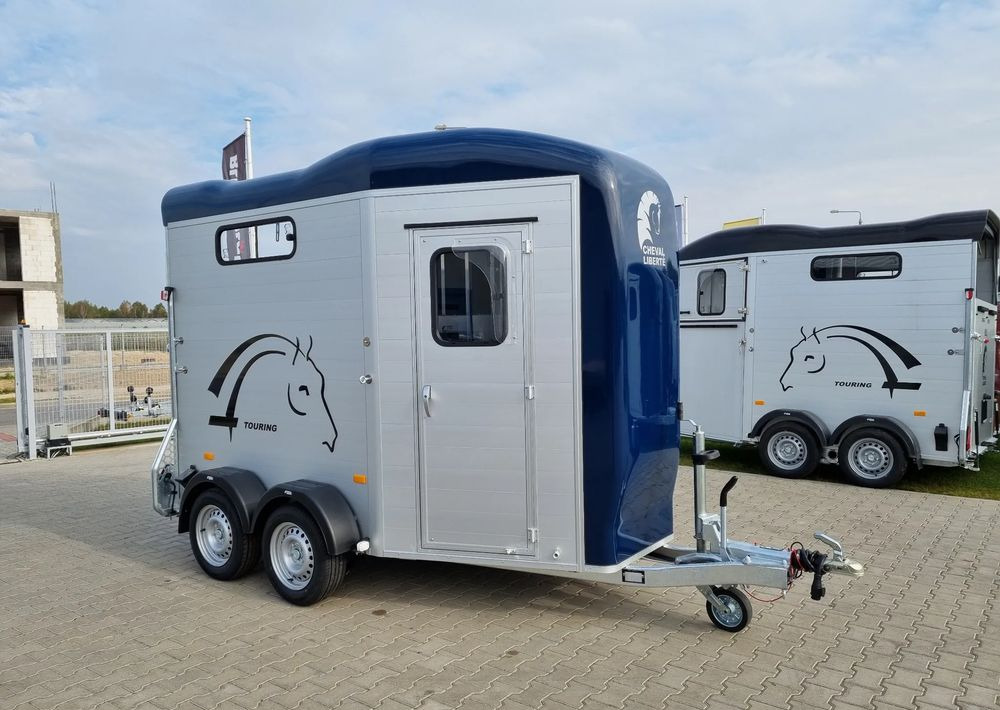 CHEVAL LIBERTÉ Touring Country + siodlarnia | przyczepa dla dwóch koni z rampą z przodu | 2000 kg DMC - Remolque para caballos: foto 3 CHEVAL LIBERTÉ Touring Country + siodlarnia | przyczepa dla dwóch koni z rampą z przodu | 2000 kg DMC - Remolque para caballos: foto 3