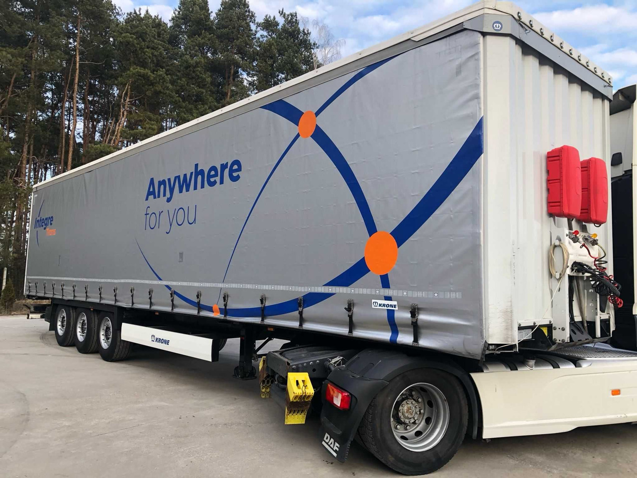 Krone 2023 rok, 93 m3,waga 6200 kg,Certyfikat XL, Multilock, z Niemiec - Semirremolque lona: foto 2 Krone 2023 rok, 93 m3,waga 6200 kg,Certyfikat XL, Multilock, z Niemiec - Semirremolque lona: foto 2