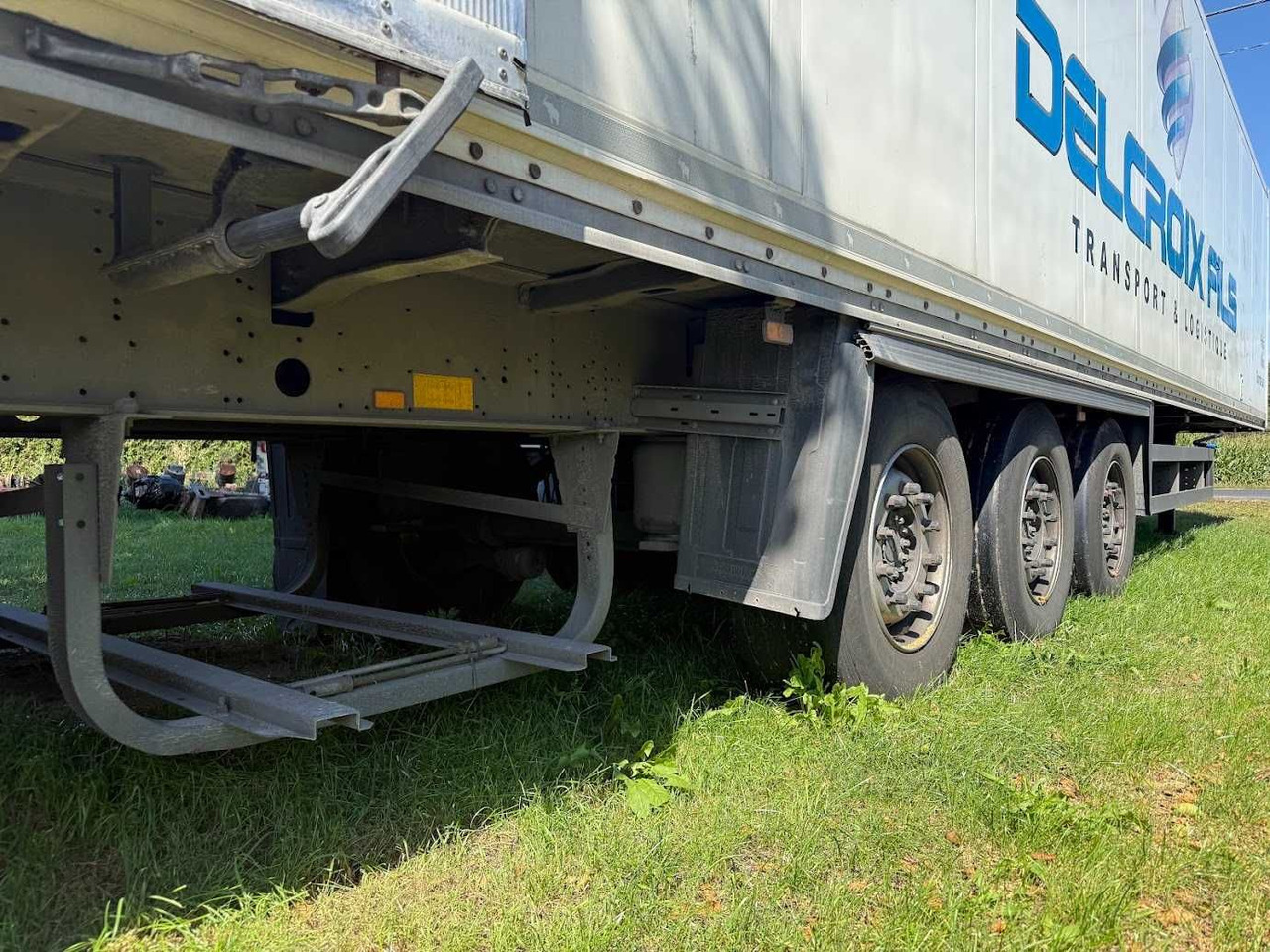 Schmitz Izoterma Kontener Box, 2015 r , z Francji - Semirremolque caja cerrada: foto 3 Schmitz Izoterma Kontener Box, 2015 r , z Francji - Semirremolque caja cerrada: foto 3