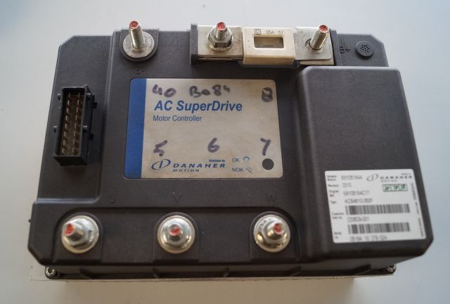 Toyota/BT 220629-001 | Danaher motion AC Superdrive motor controller 83Y05184A A Danaher motion AC Superdrive motor controller 83Y05184A ACS4810-350F Rev 0010 sn. 0518410279024 - Unidad de control para Equipo de manutención: foto 1 Toyota/BT 220629-001 | Danaher motion AC Superdrive motor controller 83Y05184A A Danaher motion AC Superdrive motor controller 83Y05184A ACS4810-350F Rev 0010 sn. 0518410279024 - Unidad de control para Equipo de manutención: foto 1