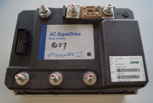 Toyota/BT 220629-001 | Danaher motion AC Superdrive motor controller 83Y05184A A Danaher motion AC Superdrive motor controller 83Y05184A ACS4810-350F Rev 0012 sn. 0518412527037 - Unidad de control para Equipo de manutención: foto 1 Toyota/BT 220629-001 | Danaher motion AC Superdrive motor controller 83Y05184A A Danaher motion AC Superdrive motor controller 83Y05184A ACS4810-350F Rev 0012 sn. 0518412527037 - Unidad de control para Equipo de manutención: foto 1