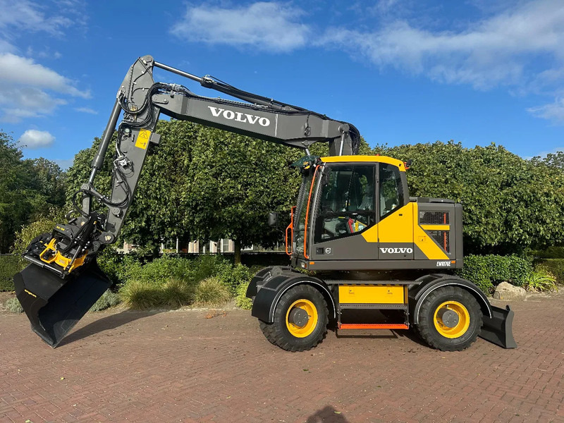 Volvo EWR170 E - Engcon EC319 DC3 - UNUSED - Excavadora de ruedas: foto 1 Volvo EWR170 E - Engcon EC319 DC3 - UNUSED - Excavadora de ruedas: foto 1