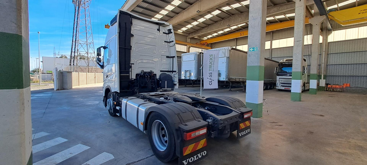 Arrendamiento de Volvo FH 460 Globetrotter XL Retarder i-Save Volvo FH 460 Globetrotter XL Retarder i-Save: foto 8
