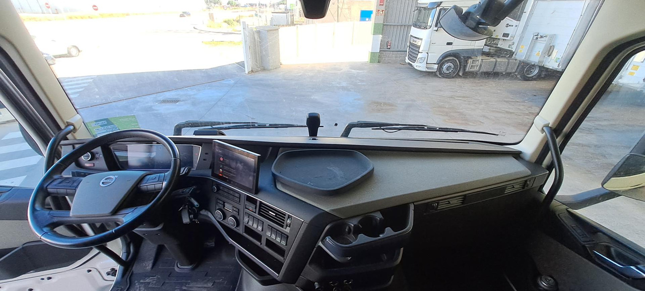 Arrendamiento de Volvo FH 460 Globetrotter XL Retarder i-Save Volvo FH 460 Globetrotter XL Retarder i-Save: foto 10