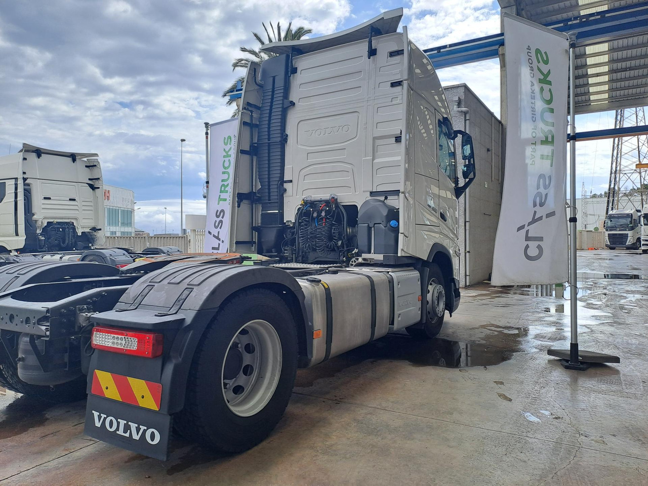 Volvo FH 460 Globetrotter XL Varios i-Save - Cabeza tractora: foto 3 Volvo FH 460 Globetrotter XL Varios i-Save - Cabeza tractora: foto 3
