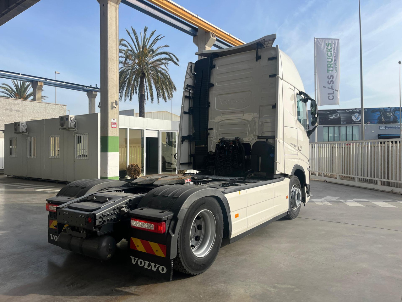 Volvo FH 460 Globetrotter XL i-Save I-ParkCool - Cabeza tractora: foto 3 Volvo FH 460 Globetrotter XL i-Save I-ParkCool - Cabeza tractora: foto 3