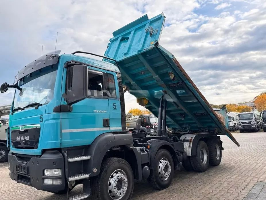 MAN TGS 35.440 / Meiller 3-stronny wywrotka / Bordmatik / 8x4 / Euro5 - Camión volquete: foto 2 MAN TGS 35.440 / Meiller 3-stronny wywrotka / Bordmatik / 8x4 / Euro5 - Camión volquete: foto 2