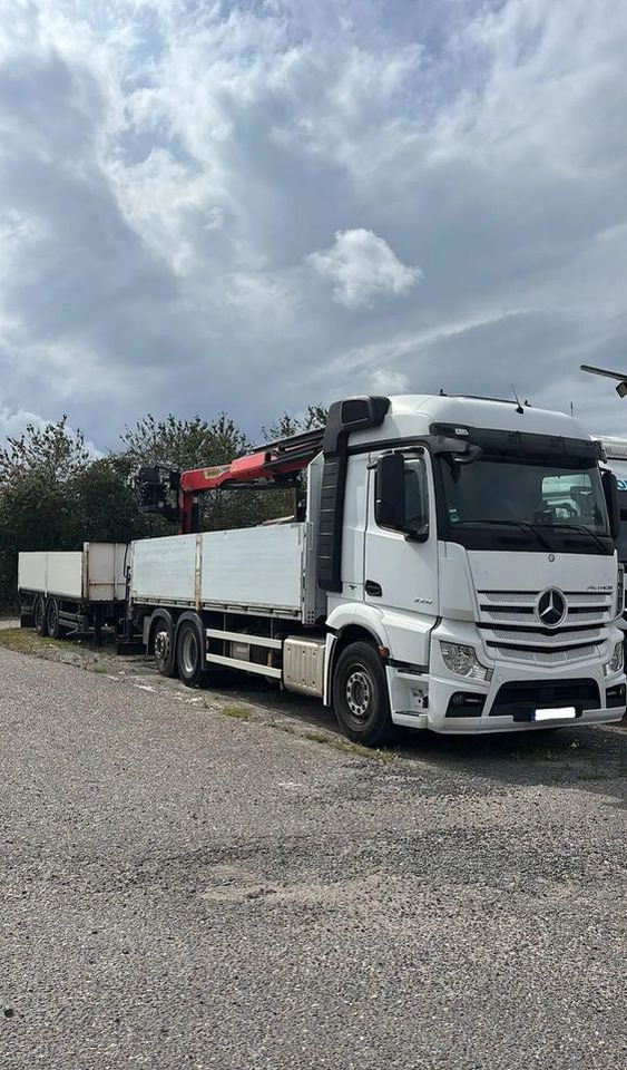 Mercedes-Benz ACTROS 2545 / 6x2 / HDS Palfinger PK 20.501 sterowany radiowo / Przyczepa w zestawie / Euro6/ Przebieg 340 000km - Camión caja abierta, Camión grúa: foto 1 Mercedes-Benz ACTROS 2545 / 6x2 / HDS Palfinger PK 20.501 sterowany radiowo / Przyczepa w zestawie / Euro6/ Przebieg 340 000km - Camión caja abierta, Camión grúa: foto 1