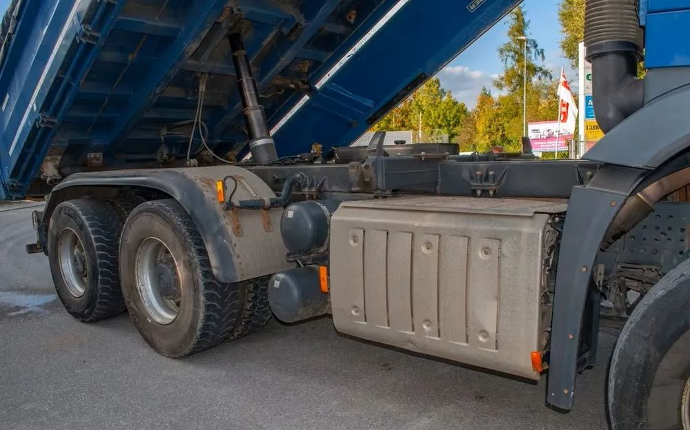 Camión volquete Mercedes-Benz Arocs 2652 6x4 – Wywrotka trójstronna Meiller z Bordmatik (Euro 6): foto 6