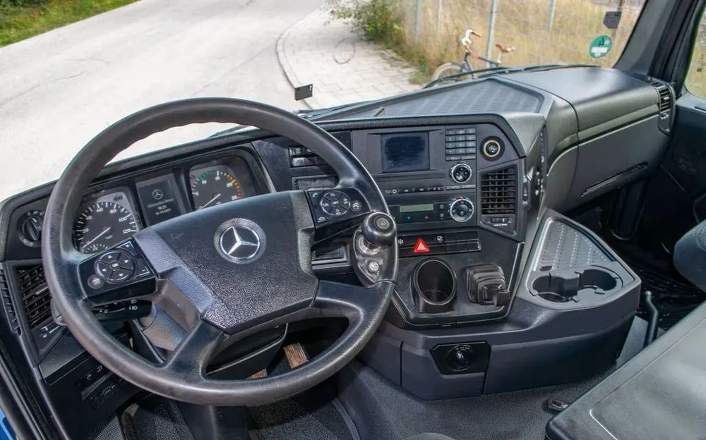 Camión volquete Mercedes-Benz Arocs 2652 6x4 – Wywrotka trójstronna Meiller z Bordmatik (Euro 6): foto 14