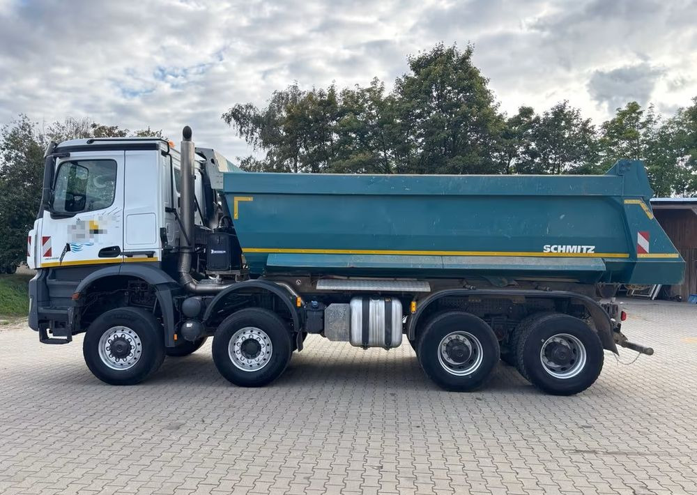 Mercedes-Benz Arocs 4145 AK 8x6 | Wywrotka trójstronna Schmitz Mulde | Klima | Kamera | - Camión volquete: foto 4 Mercedes-Benz Arocs 4145 AK 8x6 | Wywrotka trójstronna Schmitz Mulde | Klima | Kamera | - Camión volquete: foto 4