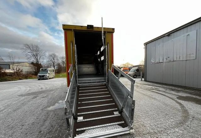 Volvo FH 420 • KABA • Transport Zwierząt 3xŚwinie/ 2xBydło 3-piętrowy • Euro 5 • Retarder • Oś podnoszona i skrętna - Camión transporte de ganado: foto 5 Volvo FH 420 • KABA • Transport Zwierząt 3xŚwinie/ 2xBydło 3-piętrowy • Euro 5 • Retarder • Oś podnoszona i skrętna - Camión transporte de ganado: foto 5