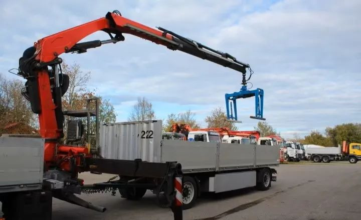 Volvo FH500 6x2 | Platforma z HDS Fassi F215A7 - Sterowanie radiowe | Euro 6 | Automatyczna skrzynia | 390 000 km - Camión caja abierta, Camión grúa: foto 3 Volvo FH500 6x2 | Platforma z HDS Fassi F215A7 - Sterowanie radiowe | Euro 6 | Automatyczna skrzynia | 390 000 km - Camión caja abierta, Camión grúa: foto 3